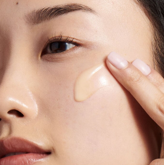 My Experience with Drunk Elephant C-Luma Hydrabright Serum